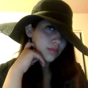 Meet your Posher, Jasmine